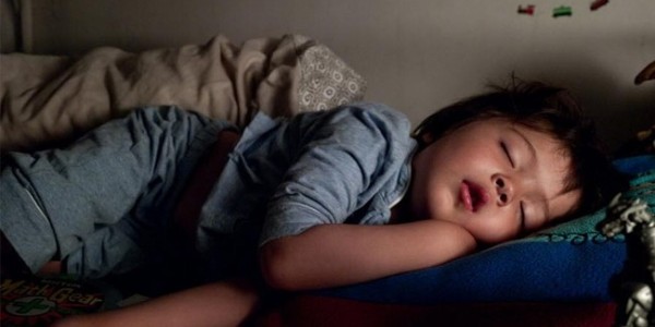 孩子打呼嚕不是睡得香！家長需知的健康警訊與應(yīng)對方法